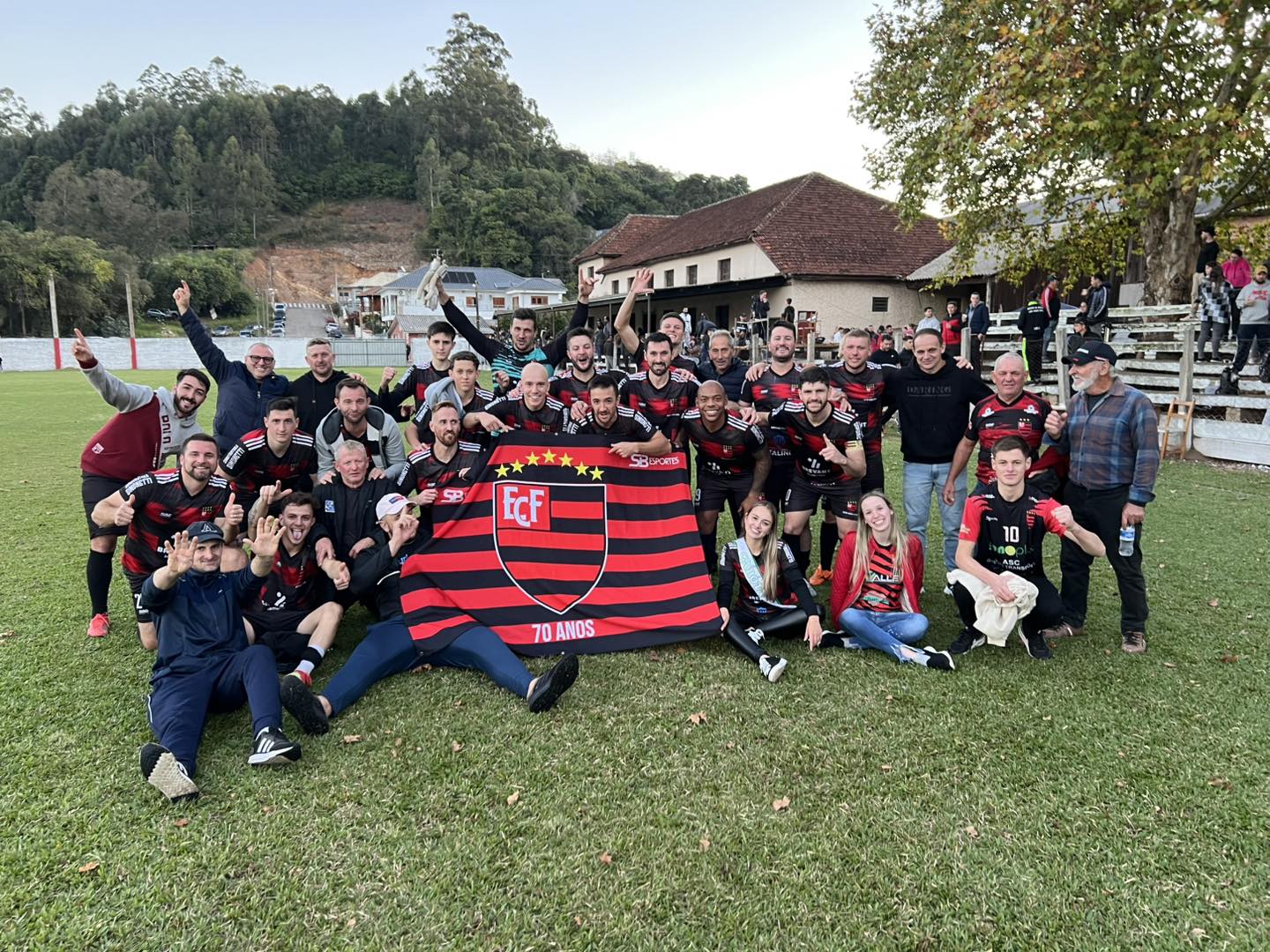 FLAMENGO DE XAXIM ESTA NA FINAL