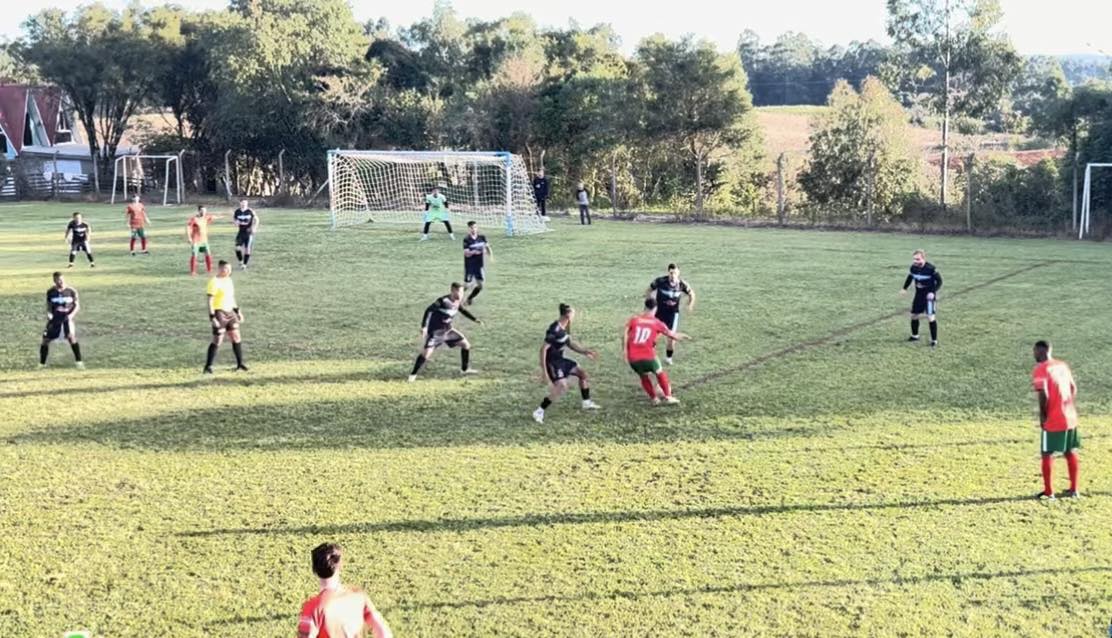 Independente de Alto Boqueirão vence nas duas categorias e garante vaga na grande final 