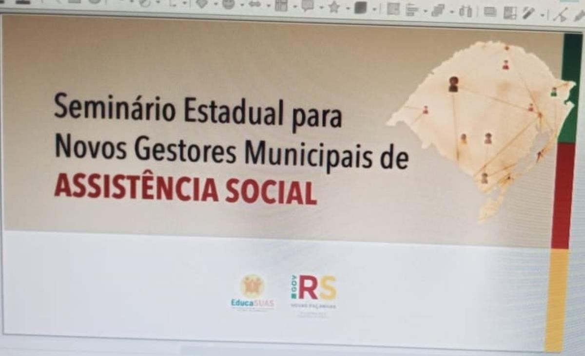 Integrantes da assistência social participam de seminário