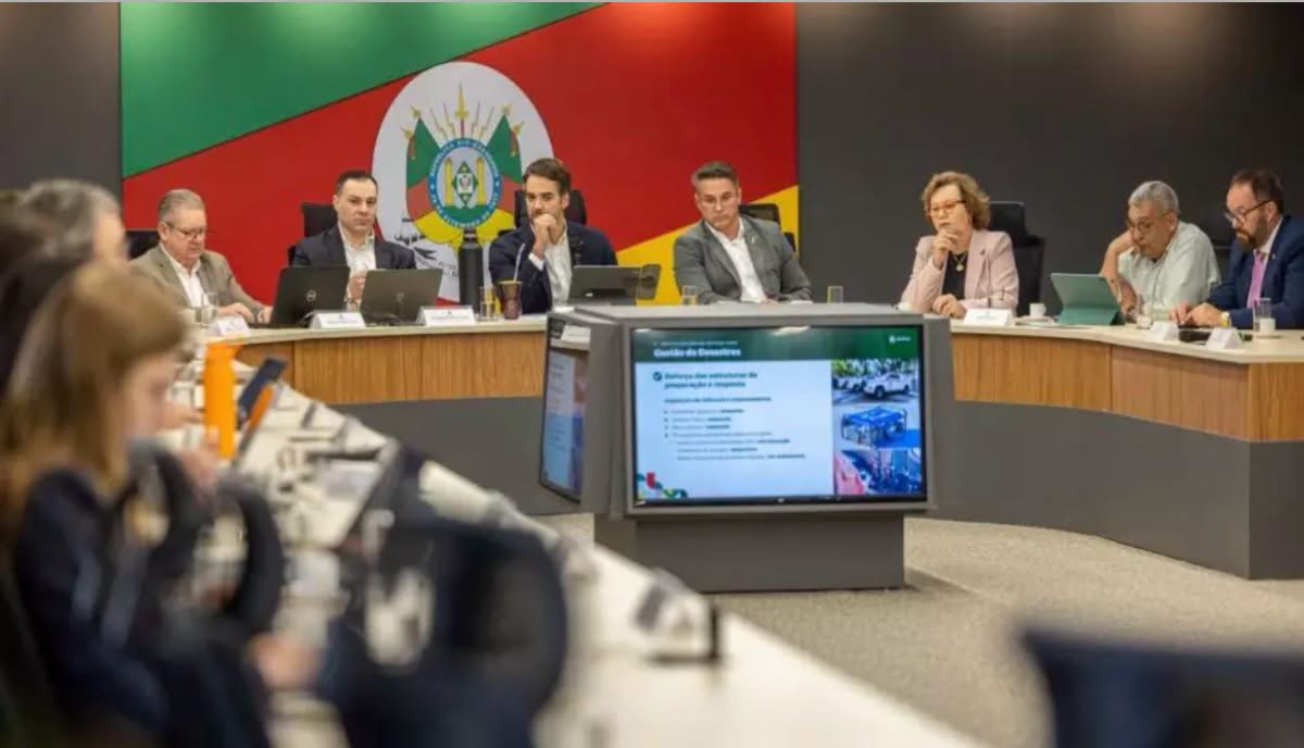 Avança a transição de governo do RS com apresentação sobre o Plano Rio Grande e a Defesa Civil