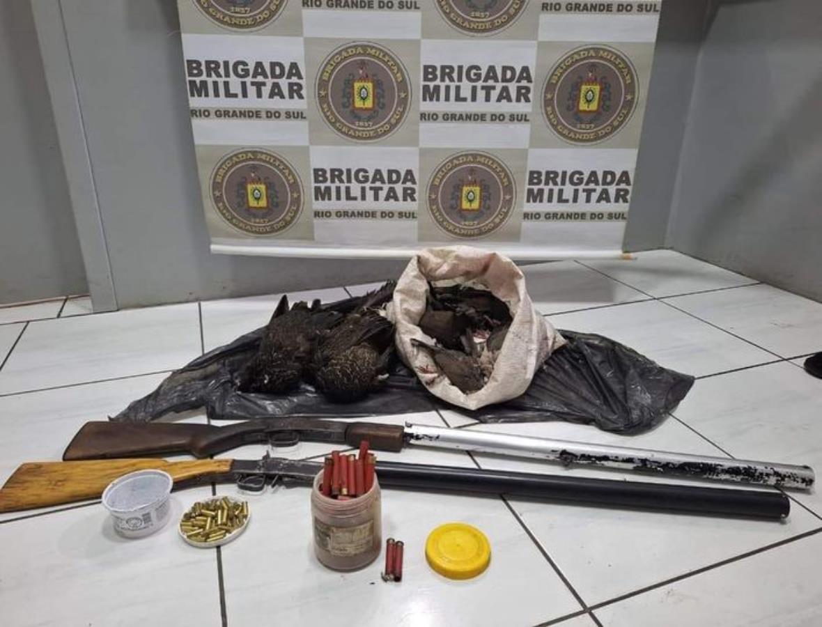 BM DE FONTOURA XAVIER PRENDE HOMEM POR PORTE ILEGAL DE ARMA DE FOGO E CRIMES CONTRA A FAUNA