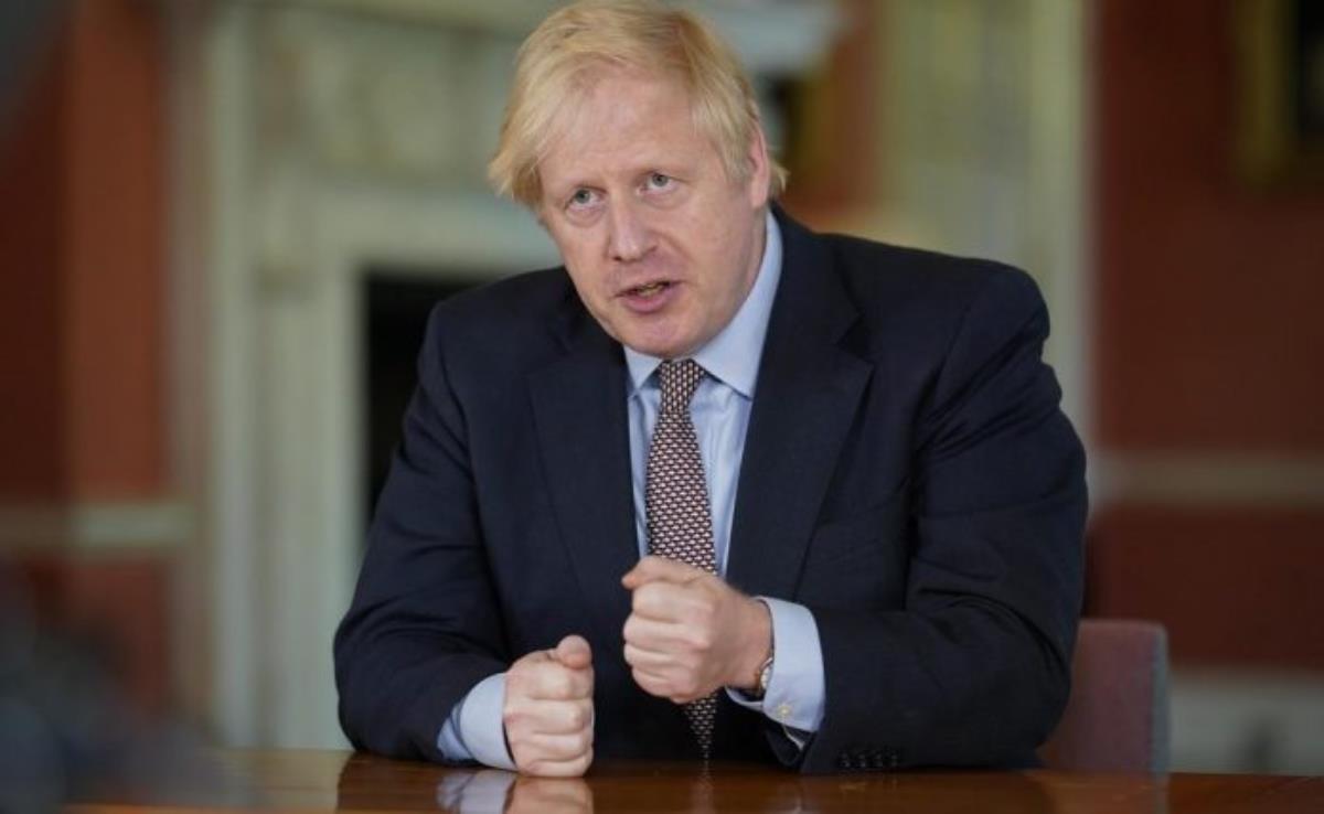 Boris Johnson anuncia fim das restrições contra a covid no Reino Unido