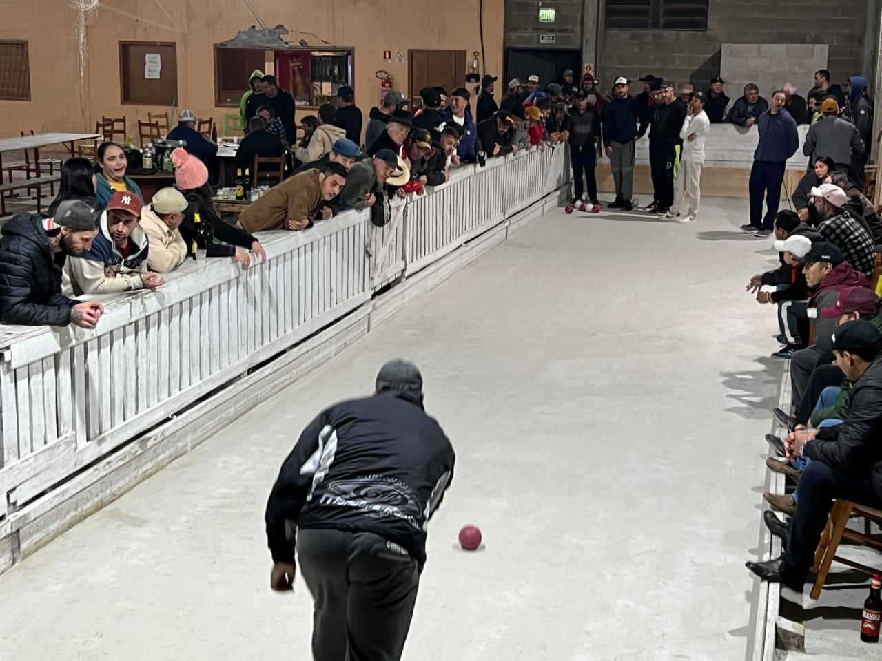 Campo Branco vence a primeira final do municipal de bocha por 2 a 1