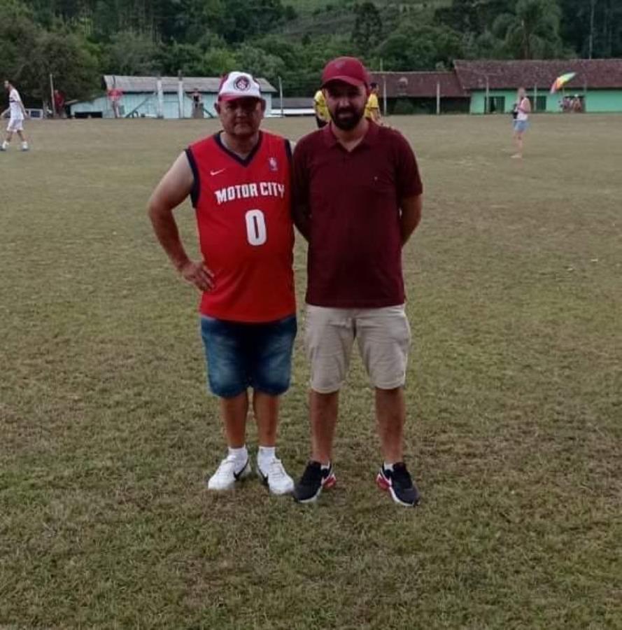 Capítulo inédito dos treinadores pai e filho em Boqueirão do Leão.