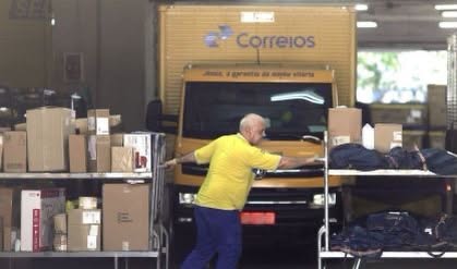 Correios adiam fechamento de agências em meio a plano de reestruturação