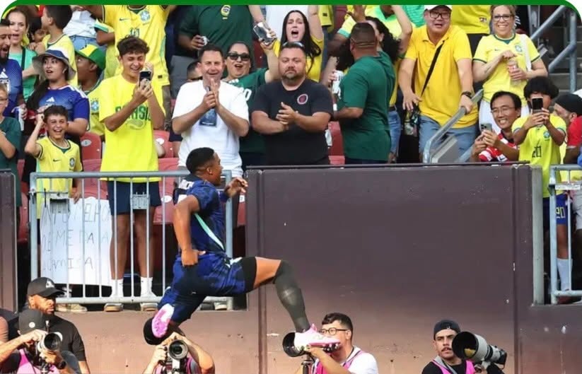 Foi um sábado de vitória dupla por 2 a 1 para o futebol brasileiro! 