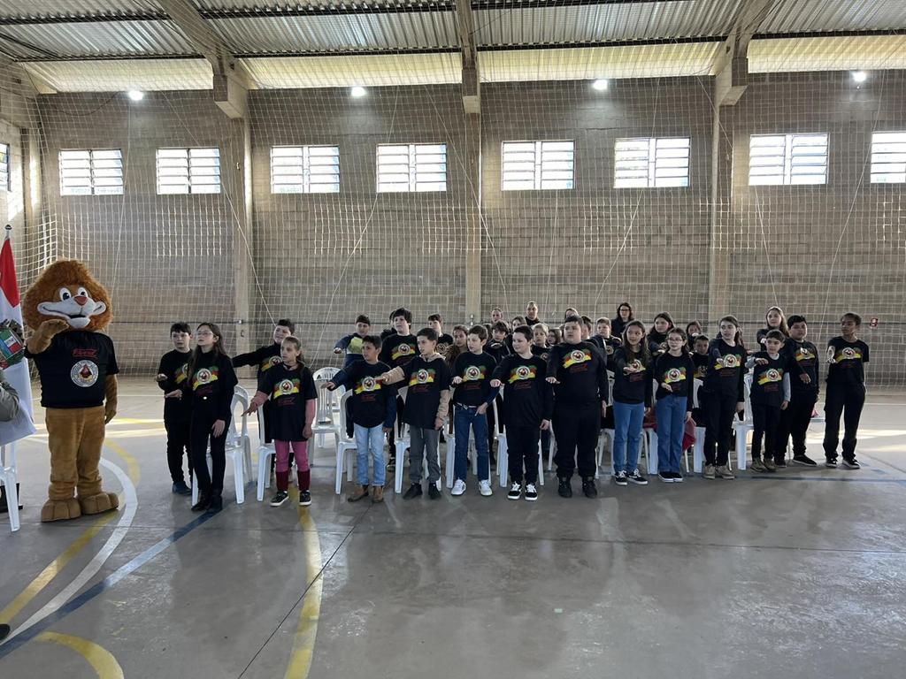 Formatura de 45 alunos do programa PROERD em Progresso 