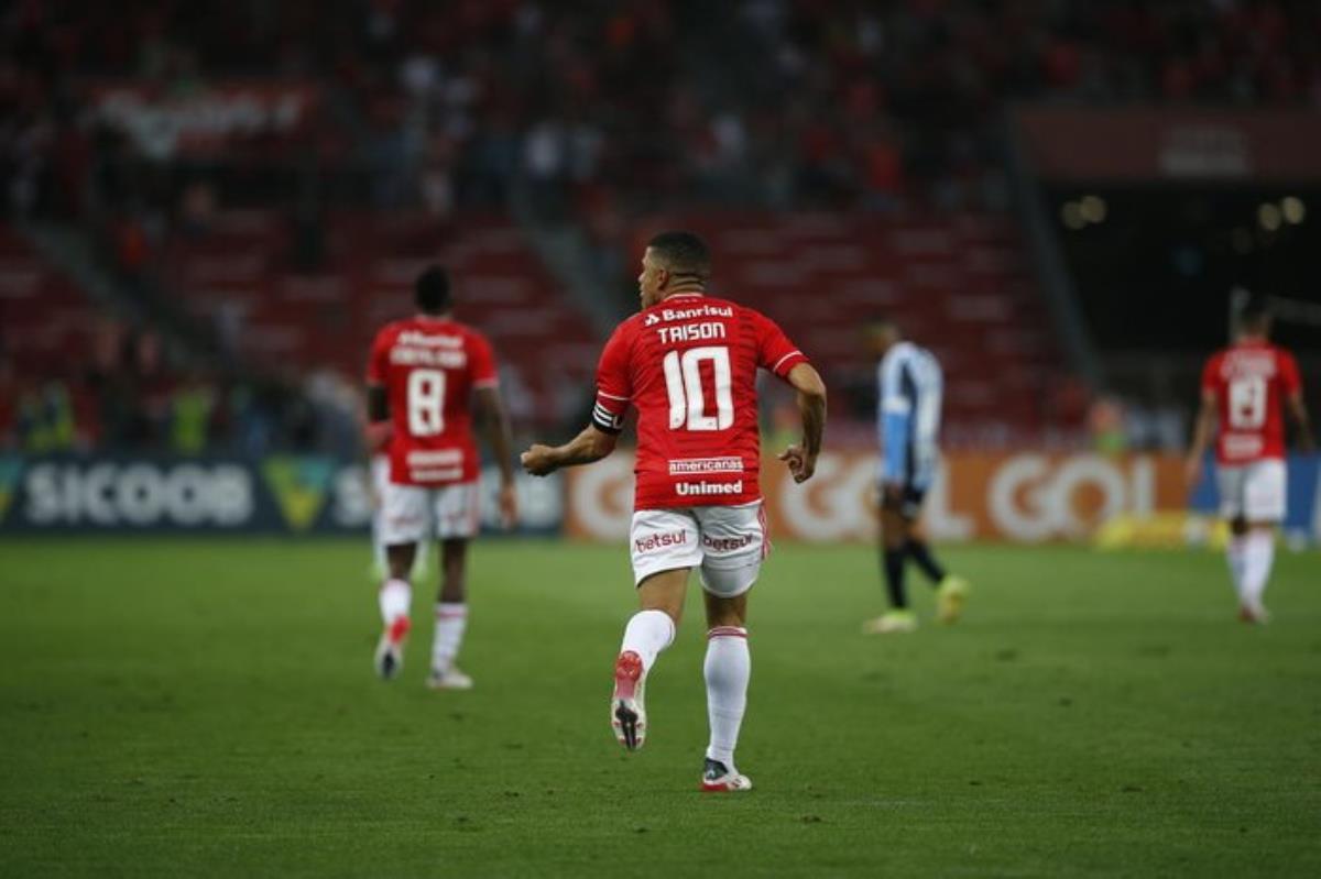 Inter vence o Gre-Nal 434 e complica ainda mais o Grêmio