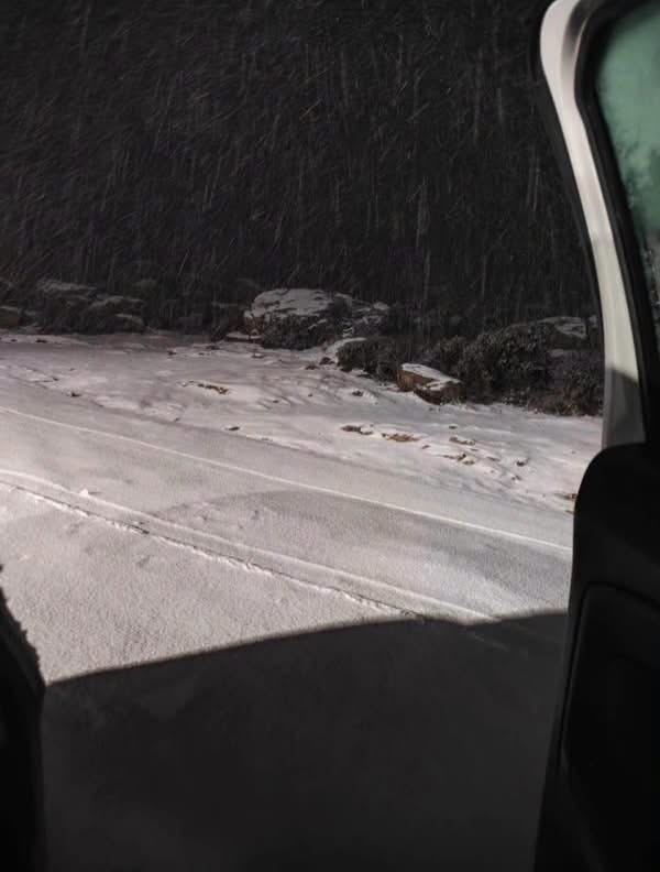 NEVE NA ARGENTINA, INDICANDO QUE MASSA POLAR TRARÁ FRIO EXTREMO AO SUL DO BR