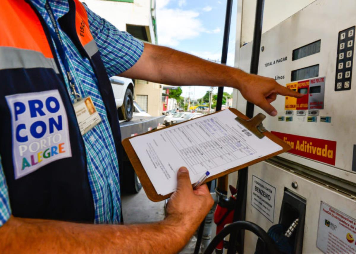 Preço do litro da gasolina comum chega aos R$ 7,50 em Bagé, aponta ANP