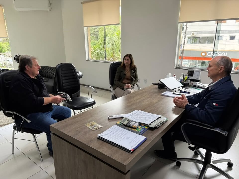 Prefeito se reúne com secretários e define volta às aulas nesta quarta, com algumas exceções