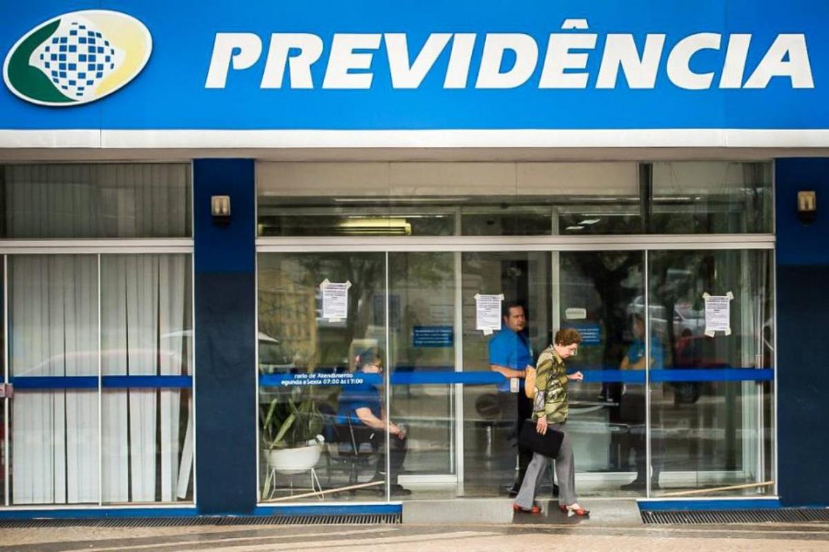 Primeira parcela do 13º salário do INSS começa a ser paga nesta segunda-feira (25)