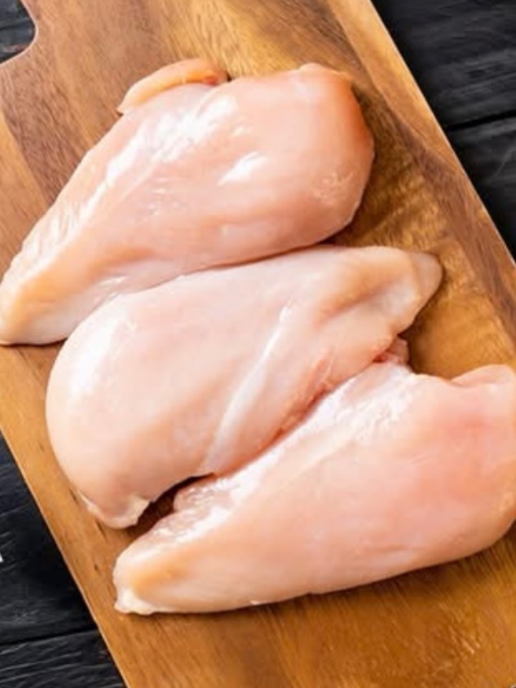 Um terço das exportações de frango e milho do Brasil podem ser afetadas com a guerra no Oriente Médio